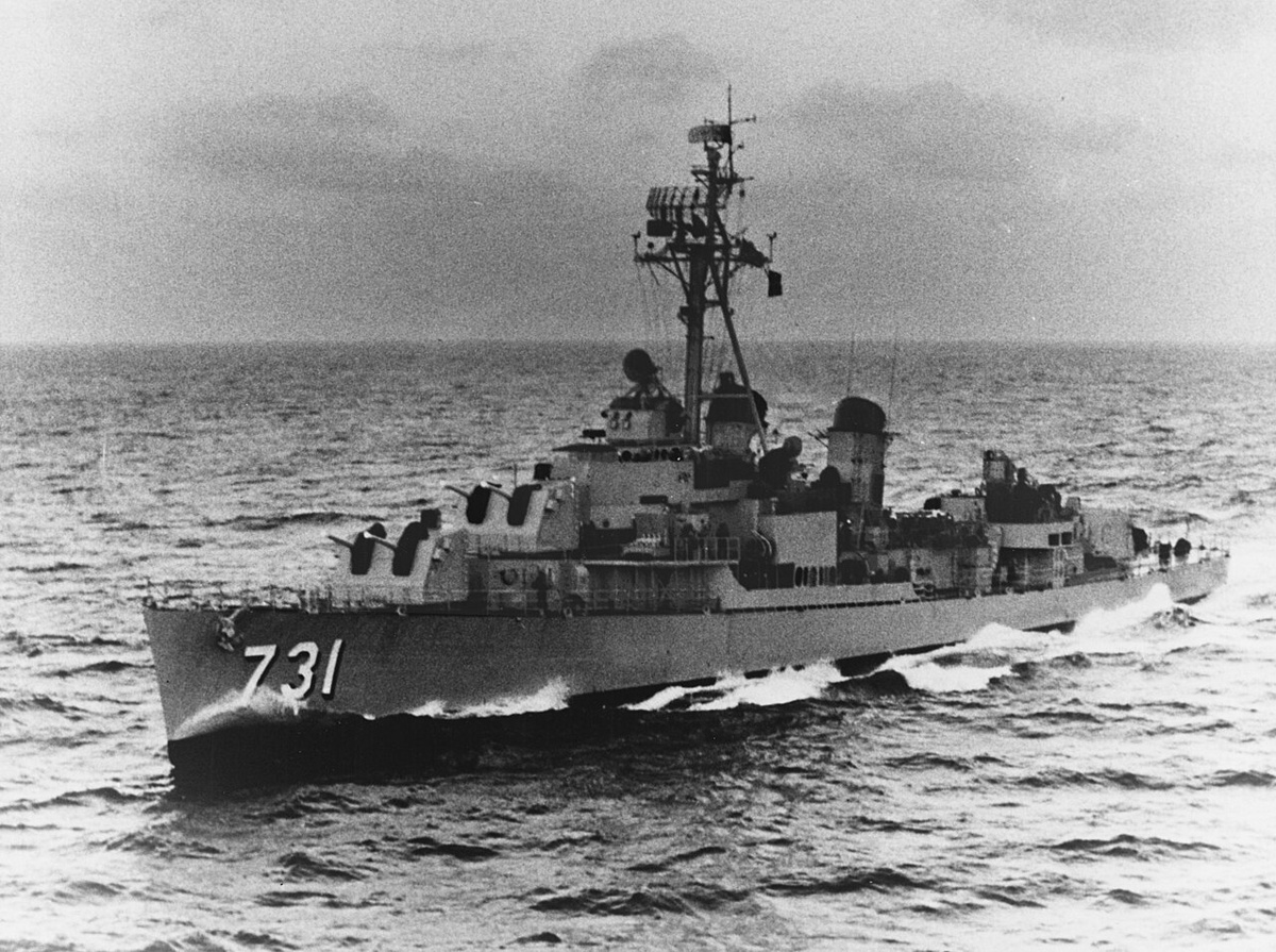 USS Maddox (DD-731) / Википедиа