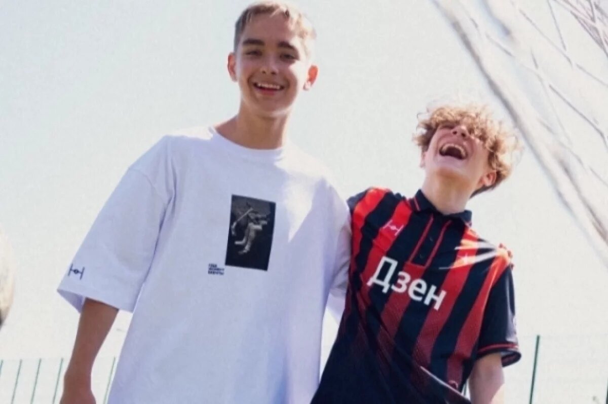    Дзен и «Ничего Обычного» создали коллекцию одежды для дворового футбола