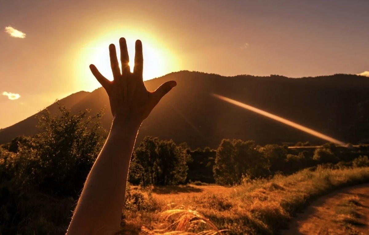    Температура окружающего пространства сильно зависит от плотности молекул воздуха. Источник: photopole.ru