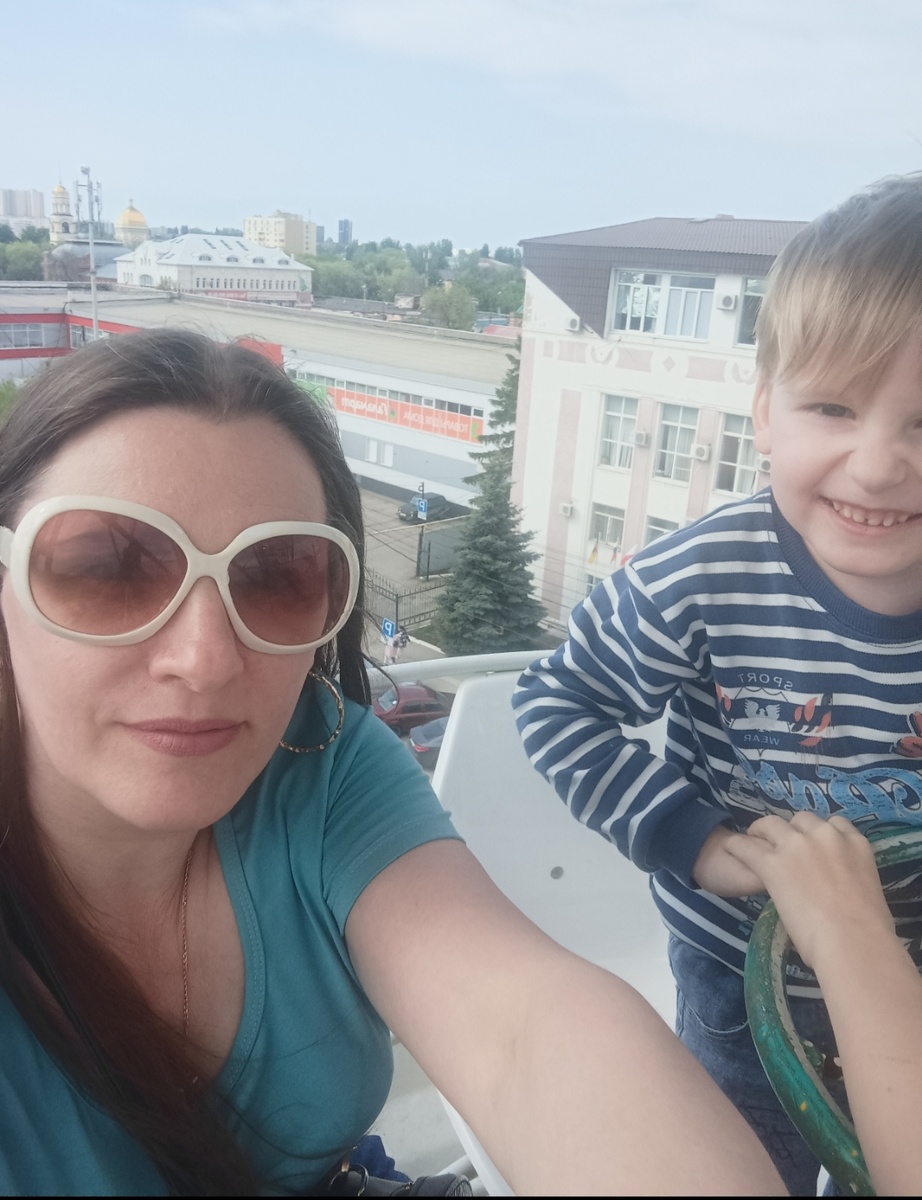 Старое фото для обложки). 