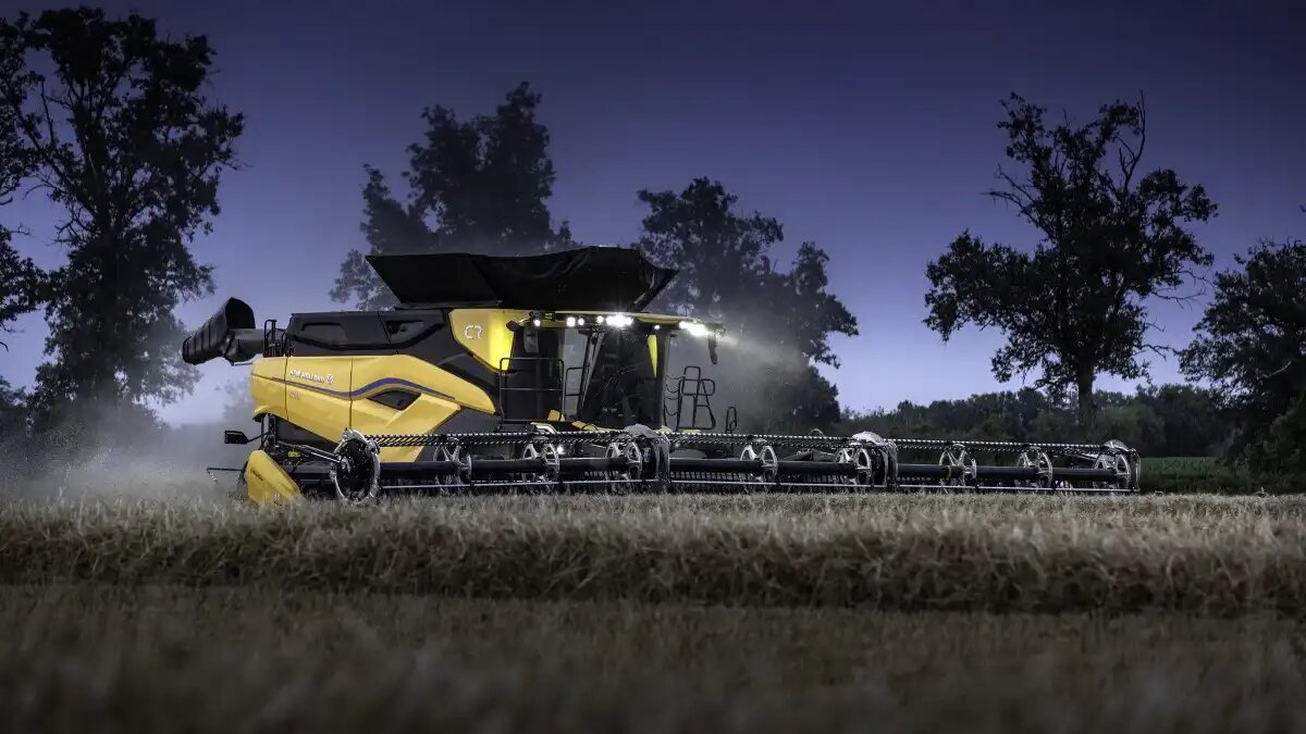 Фото: newholland.com Зерноуборочный комбайн New Holland CR11