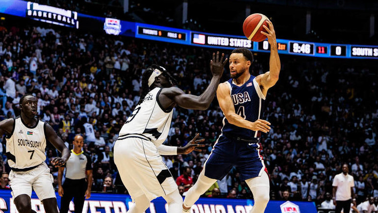    США обыграли Южный Судан (103:86). Global Look Press