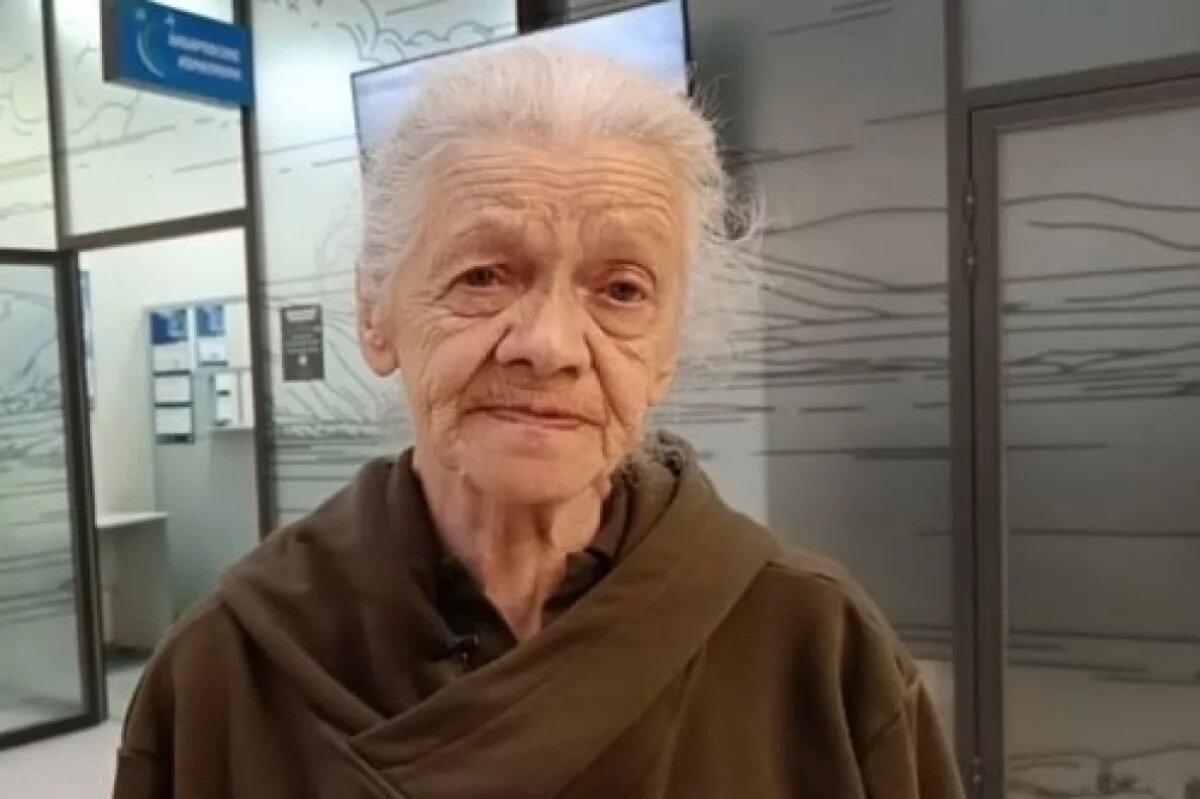    73-летняя волонтёр СВО из Хабаровска Наталья Пасика получила награду от РПЦ