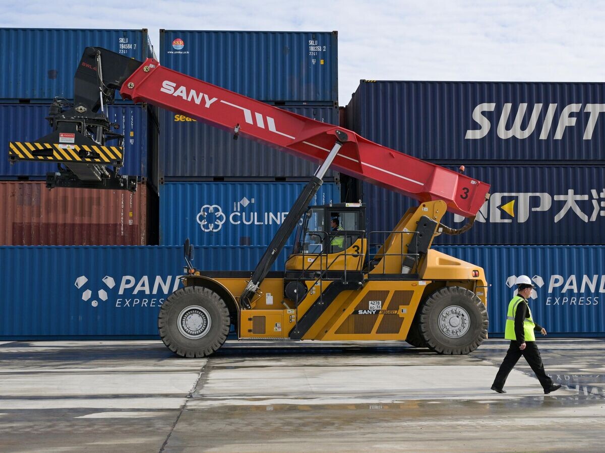    Открытие транспортно-Открытие транспортно-логистического центра "Сибирский" на территории Промышленно-логистического парка в Новосибирской области центра "Сибирский"© РИА Новости / Александр Кряжев