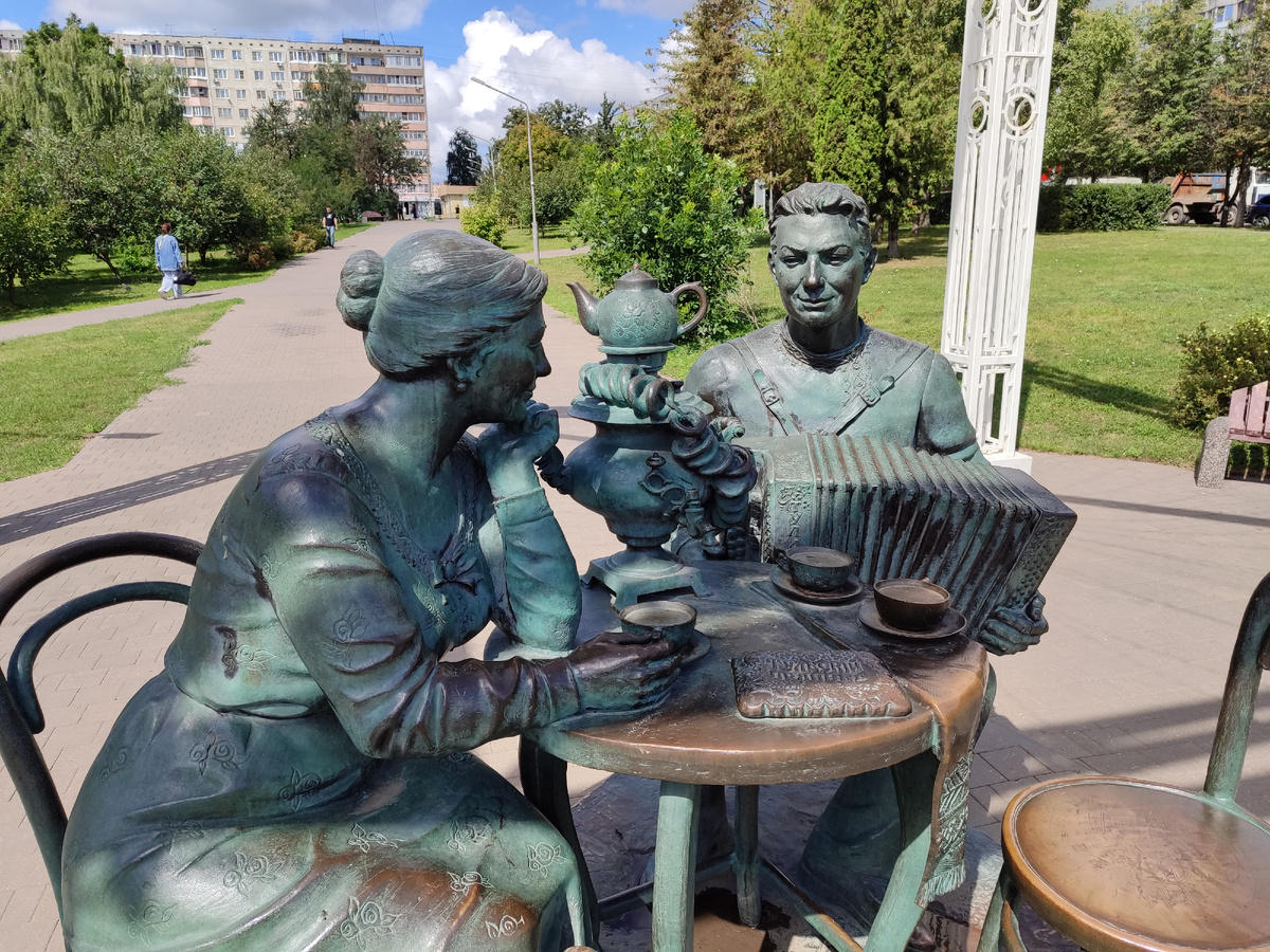 Тульское чаепитие, Октябрьский сквер