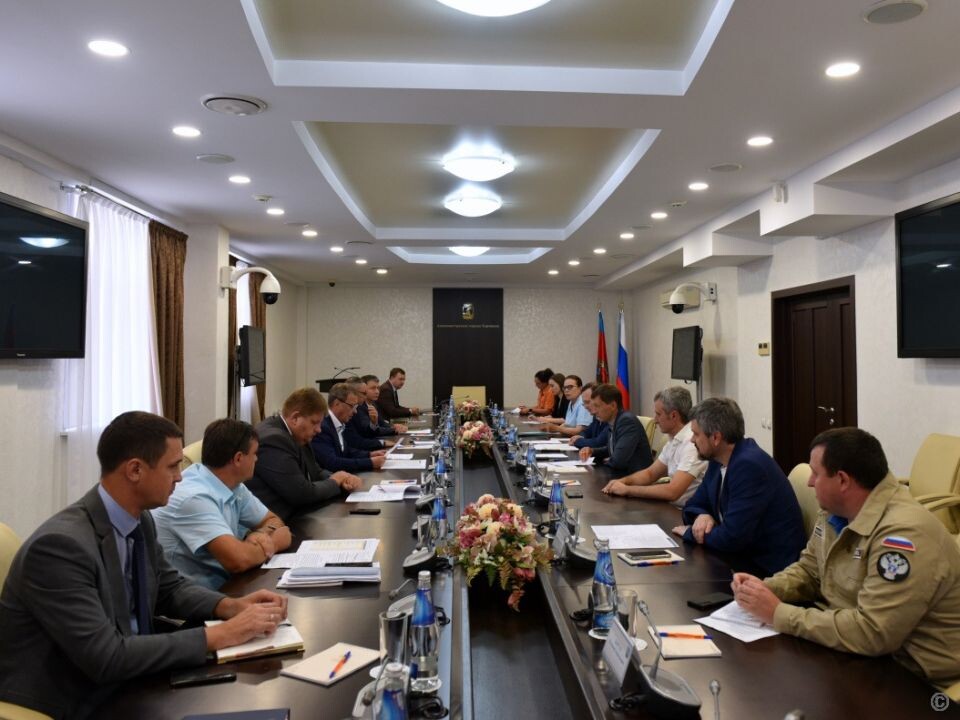    Совещание в администрации Барнаула. Источник: barnaul.org