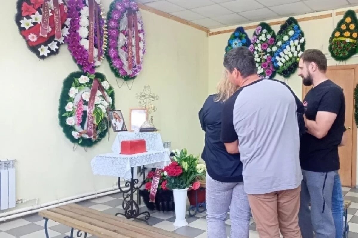    Сын МотоТани не смог присутствовать на прощании с матерью в Омской области