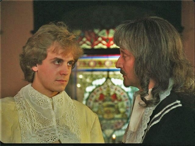 Атос и Рауль в фильме "Тайны королевы Анны". Источник: avatars.dzeninfra.ru