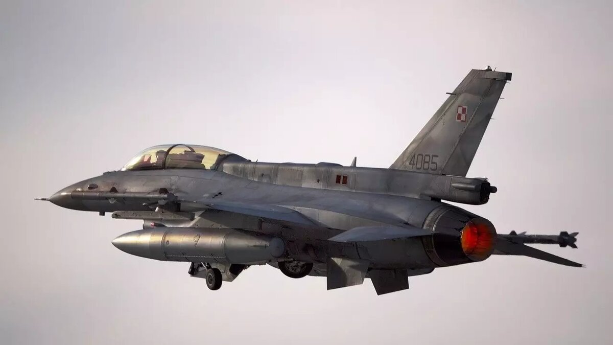 Украина получила первые истребители F-16. Источник: pixabay
