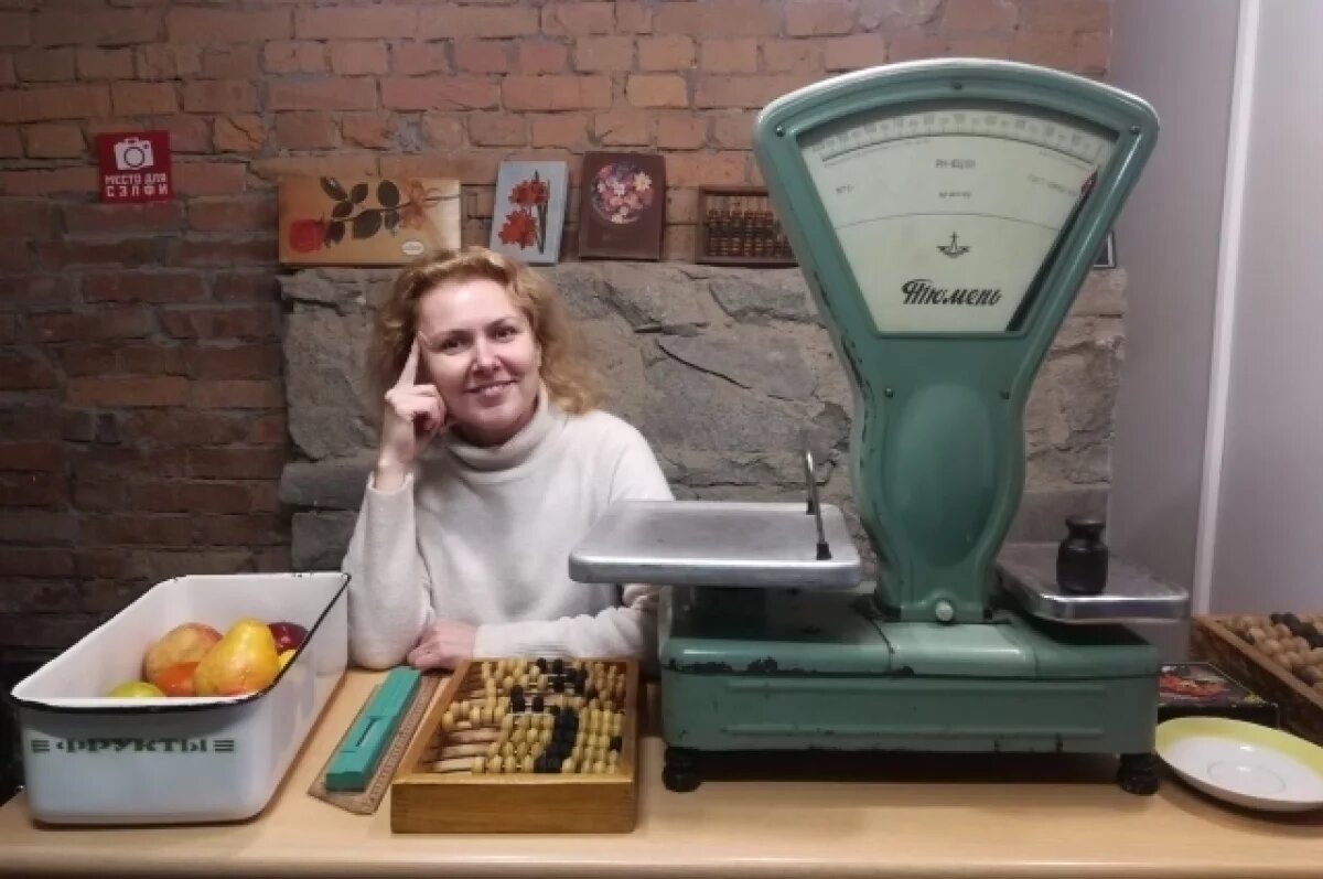    Ирина Светоносова: "Добро пожаловать в магазин СССР".
