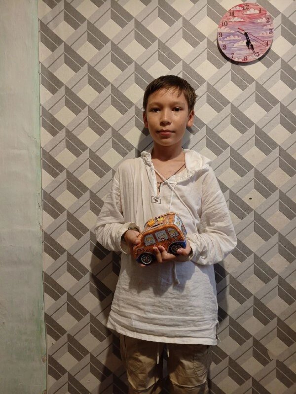    «Мама я тоже хочу помочь и приблизить победу. Сейчас это важнее, чем тратить деньги на всякие развлечения"- сказал Кирилл Беломестнов. Фото: предоставлено АиФ-Бурятия героем публикации.