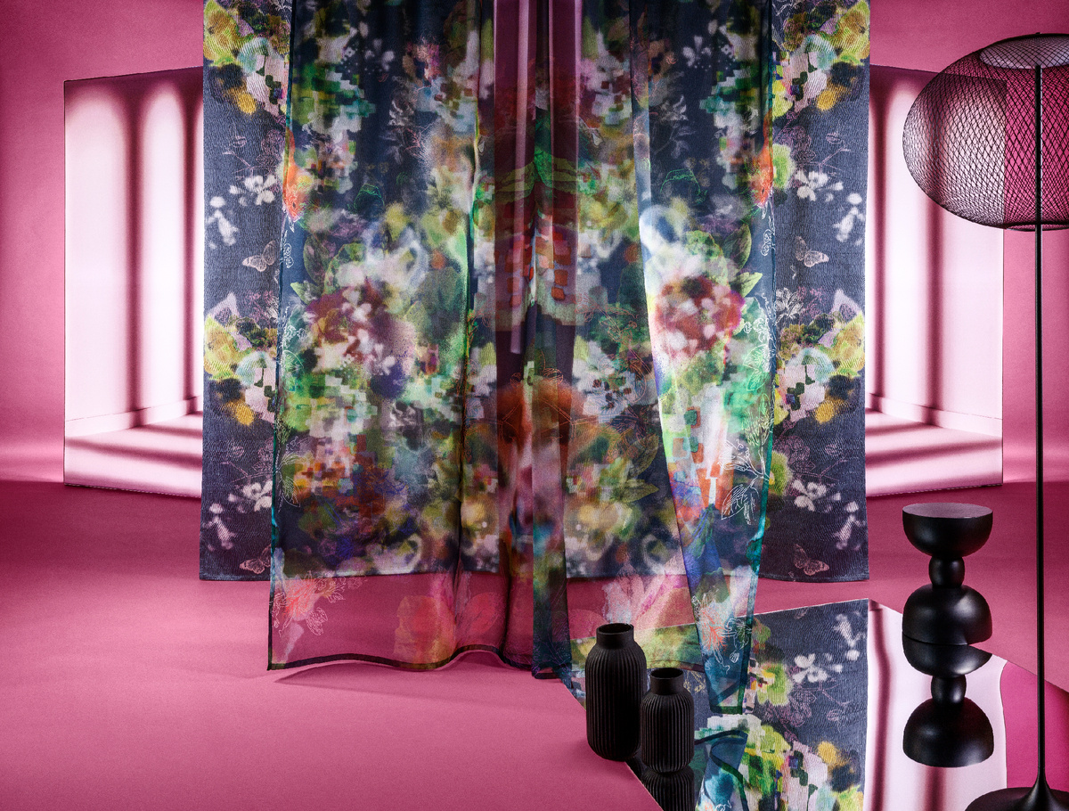 Эта фотография – ткани швейцарской текстильной фабрики Creation Baumann