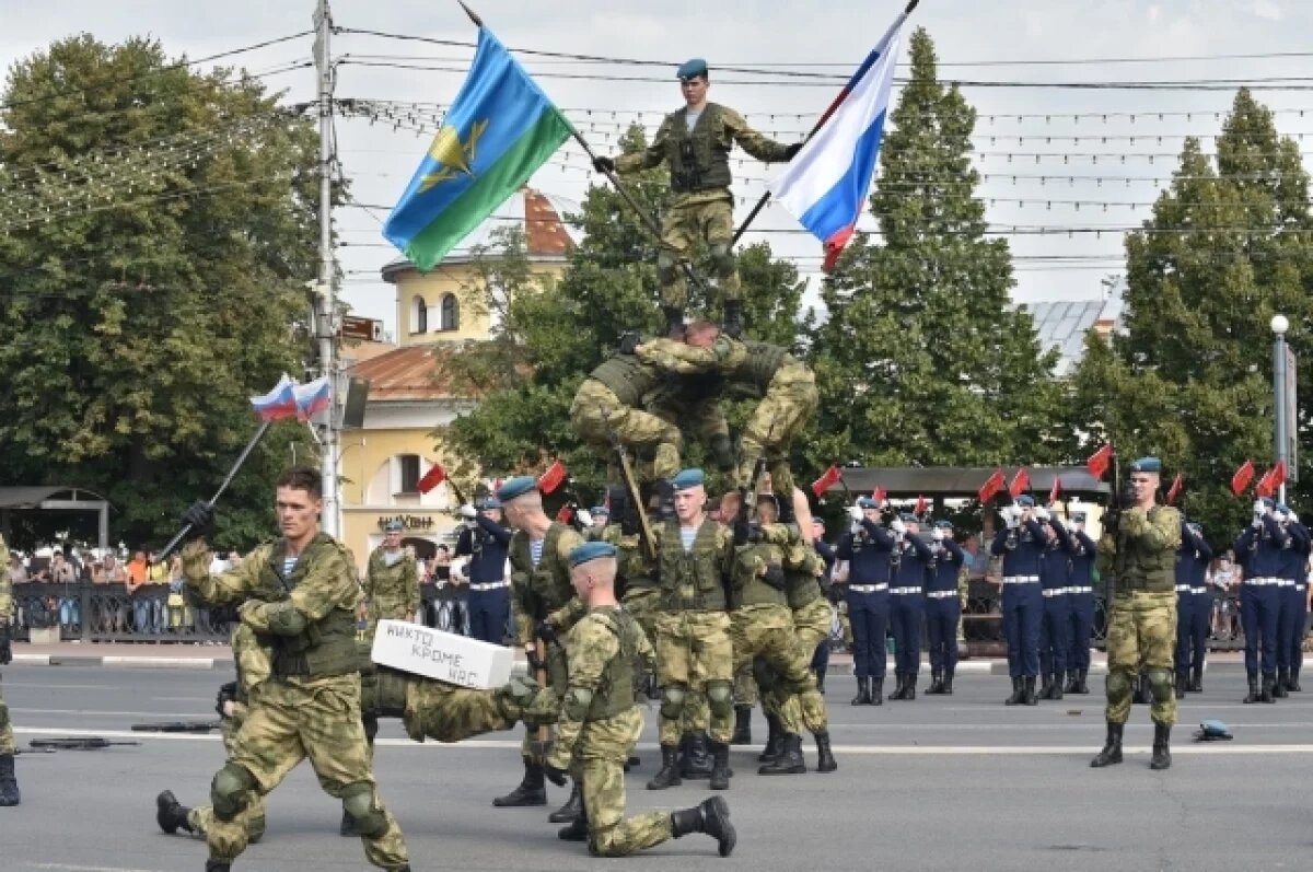    Павел Малков пригласил рязанцев и гостей города на День ВДВ