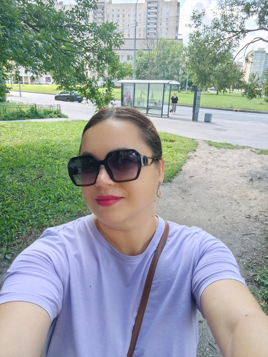 Не так-то просто найти удачный ракурс для моих круглых щек