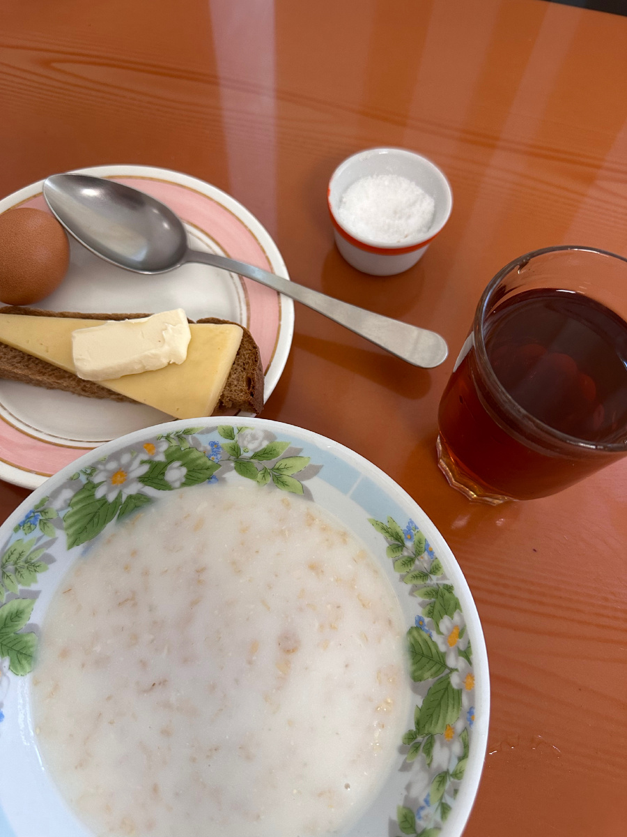 Сегодня на завтрак очень питательная овсянка