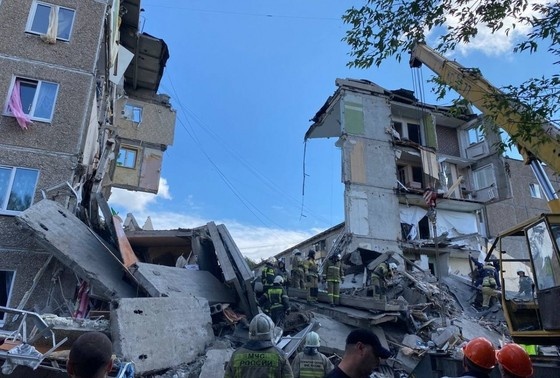    Жилой пятиэтажный дом на улице Сибирской в Нижнем Тагиле, в котором обрушился подъезд от взрыва газа