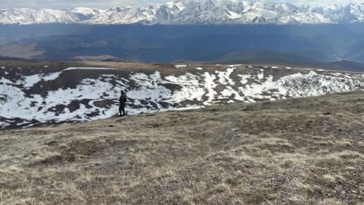 Акташский ретранслятор в начале Июня. Бездорожье. Талые реки и Снежные заносы.