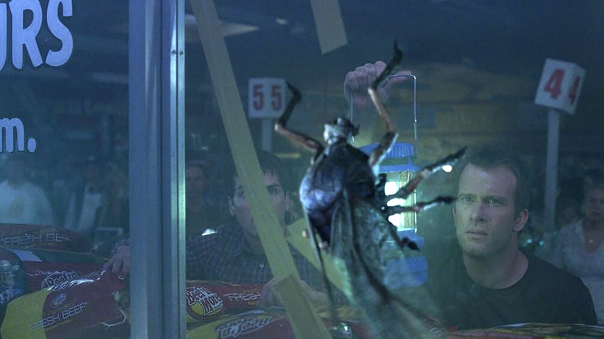 Кадр из фильма "Мгла"