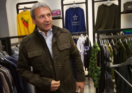    На директора "Военторга" и его подельника завели уголовное дело за хищение у Минобороны 400 млн рублей