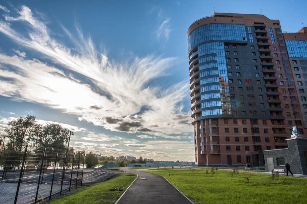 Один из построенных ГК «Береговое» жилых комплексов. Фото берег54.рф.