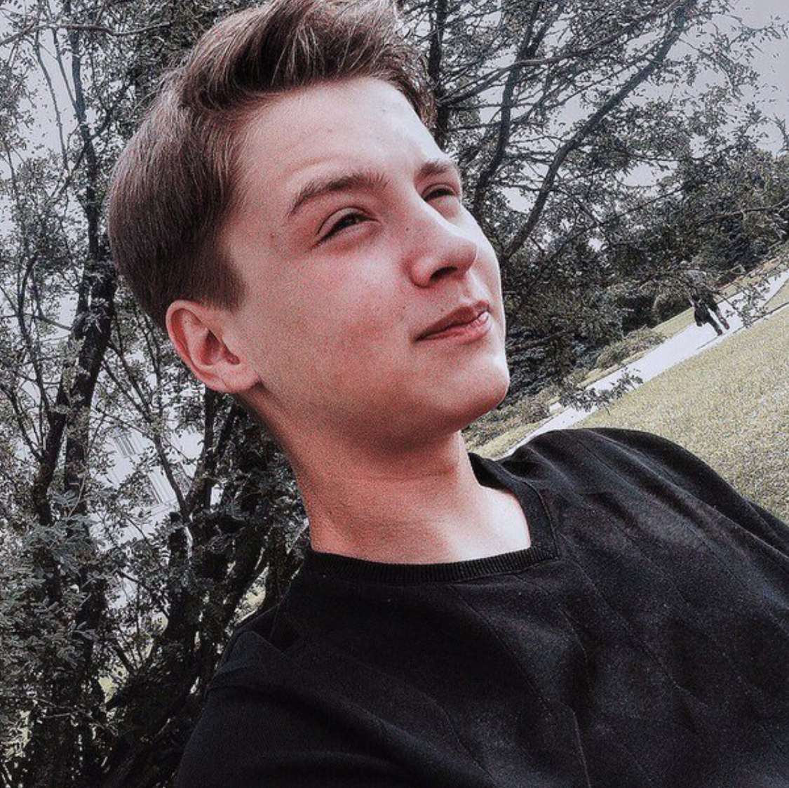 Денис Муравьёв