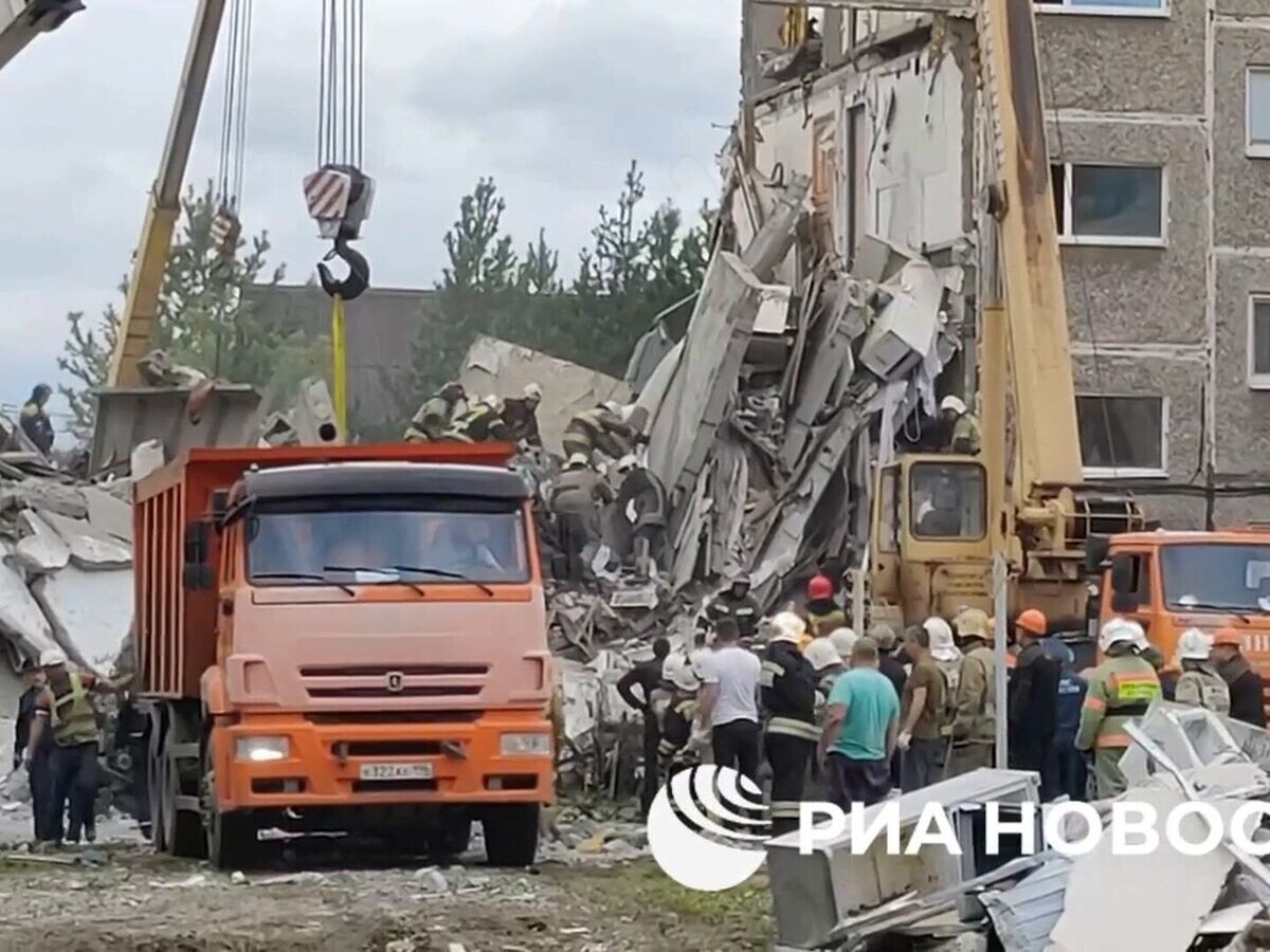    Разбор завалов на месте взрыва в Нижнем Тагиле© РИА Новости