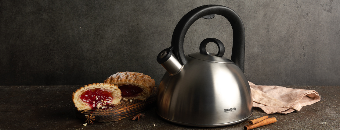 Чайник из нержавеющей стали 18/10 NADOBA коллекции Marika