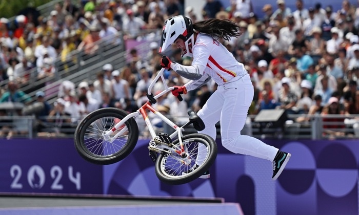    Китай возглавил медальный зачет после триумфальных побед в BMX-фристайле и плавании