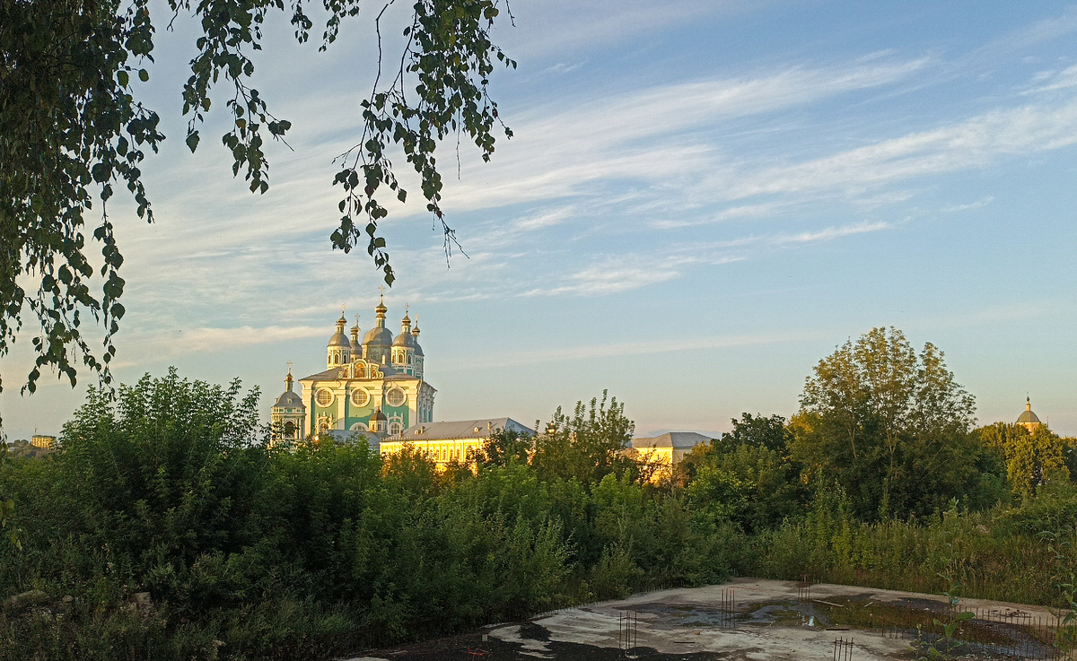Вид со смотровой площадки на улице Коненкова. Листайте галерею
