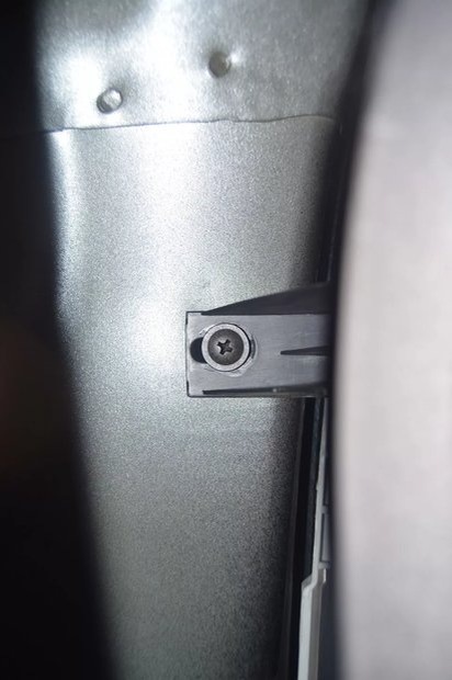 Скрытый саморез в нише