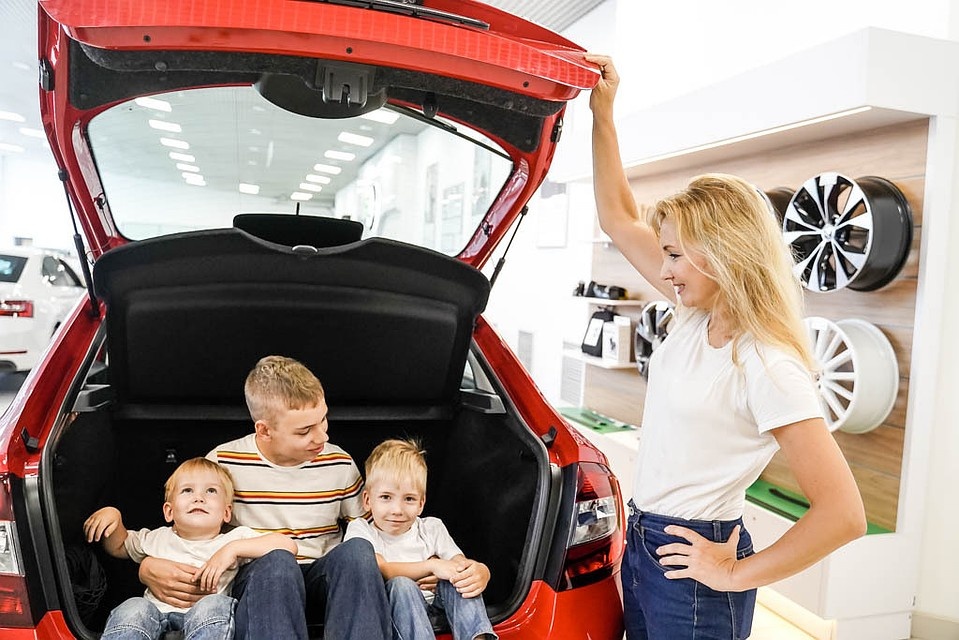 https://family-auto.ru/wp-content/uploads/2020/01/semejnyj-avtomobil-3.jpg