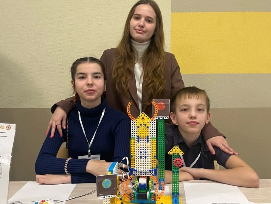 Алина Халиуллина, выпускница физико-математического факультета ТГПУ, учитель математики