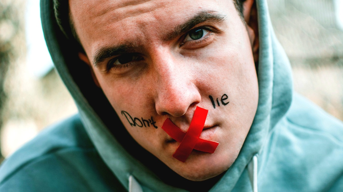 Даже самого виртуозного лжеца можно раскусить