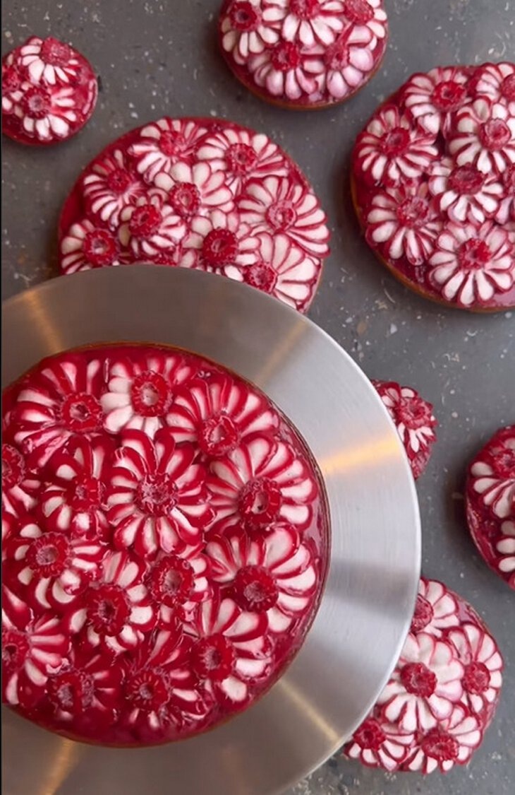 Листайте вправо, чтобы увидеть больше изображений