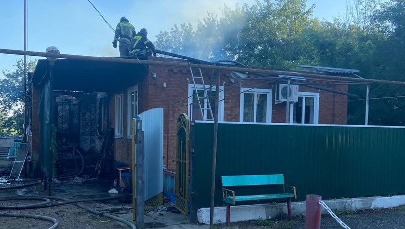    Пожар начался в доме семьи Андреевых ночью 29 июля Фото: личный архив семьи Андреевых