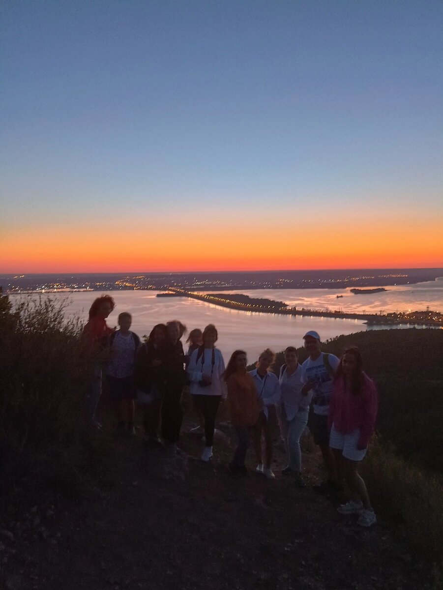 Вид на рассвете с горы Отважной