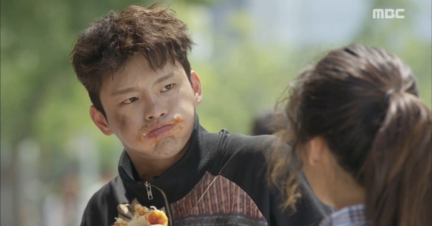 Колобок, я тебя съем. 