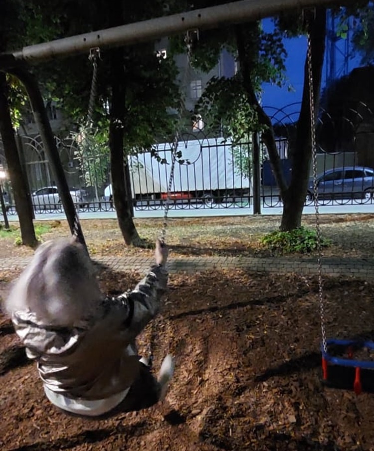 Качели вниз...