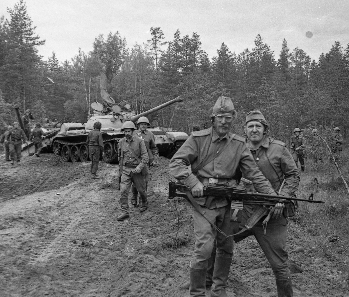 "Партизаны"...