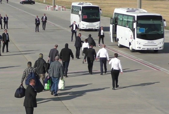    Обмен 26 заключенными, содержавшимися в тюрьмах в семи разных странах (США, ФРГ, Польши, Словении, Норвегии, России и Белоруссии) в аэропорту Анкары