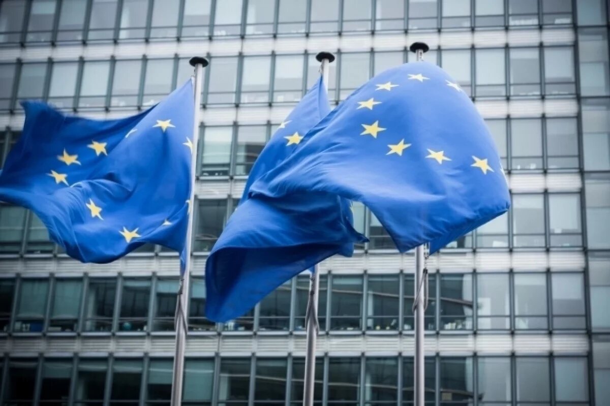    FT: ЕК рекомендовала Венгрии и Словакии искать альтернативу нефти из РФ