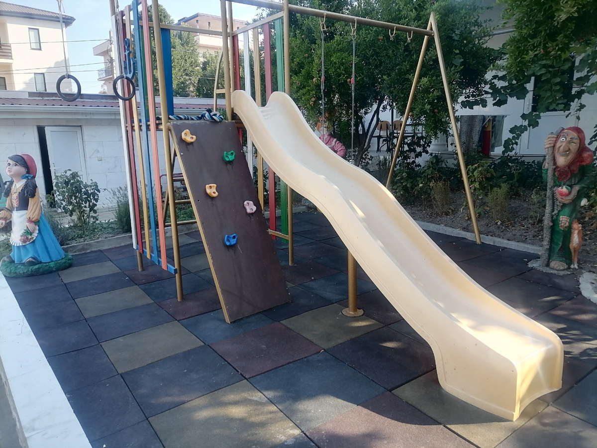 Детская площадка