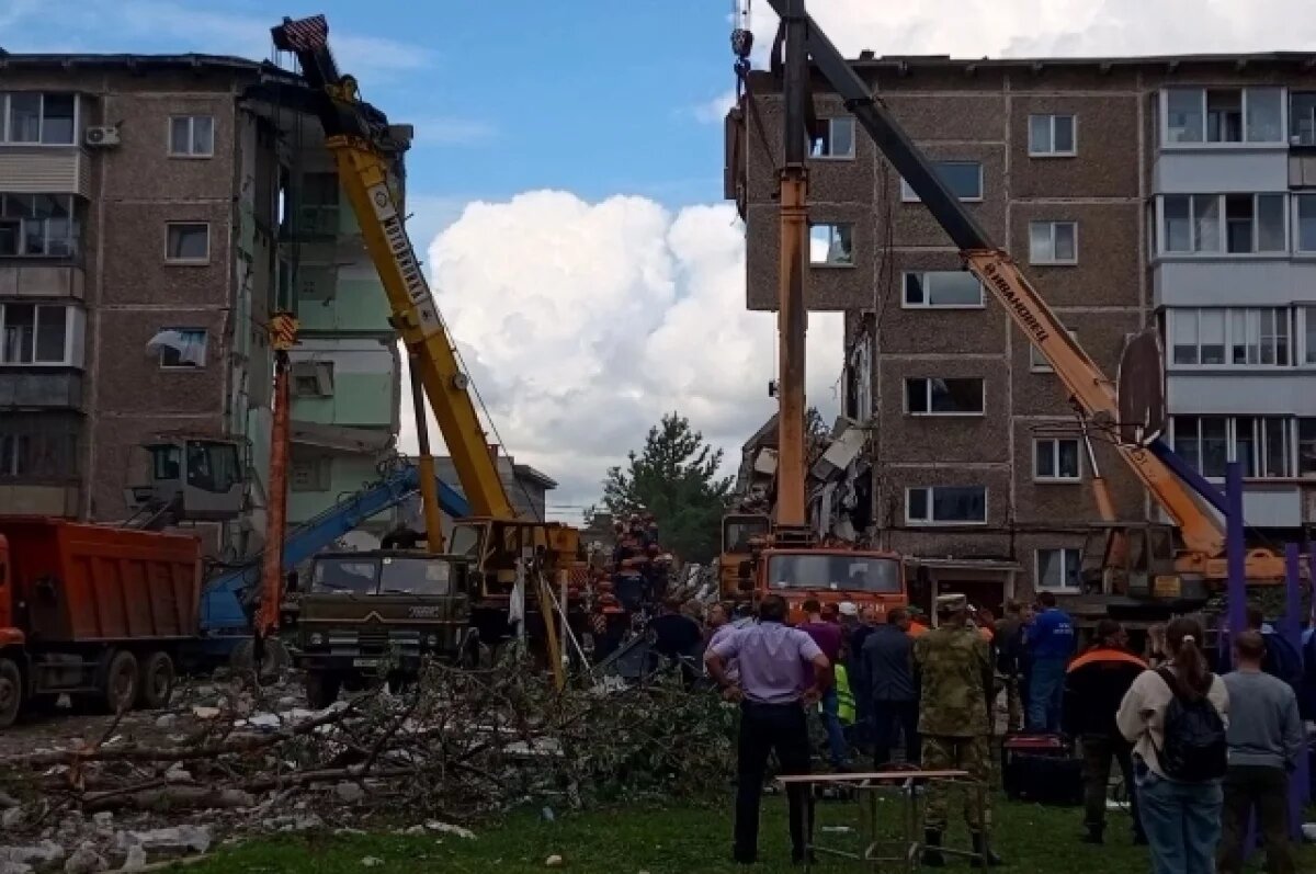    В Нижнем Тагиле под завалами продолжают искать семилетнего мальчика