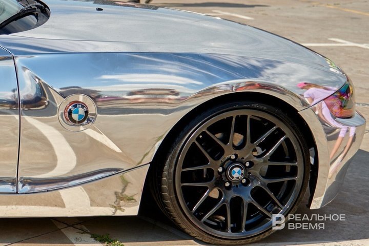 На третьем месте по продажам в России — BMW: в первом полугодии было продано 295 машин этого бренда. Динар Фатыхов / realnoevremya.ru