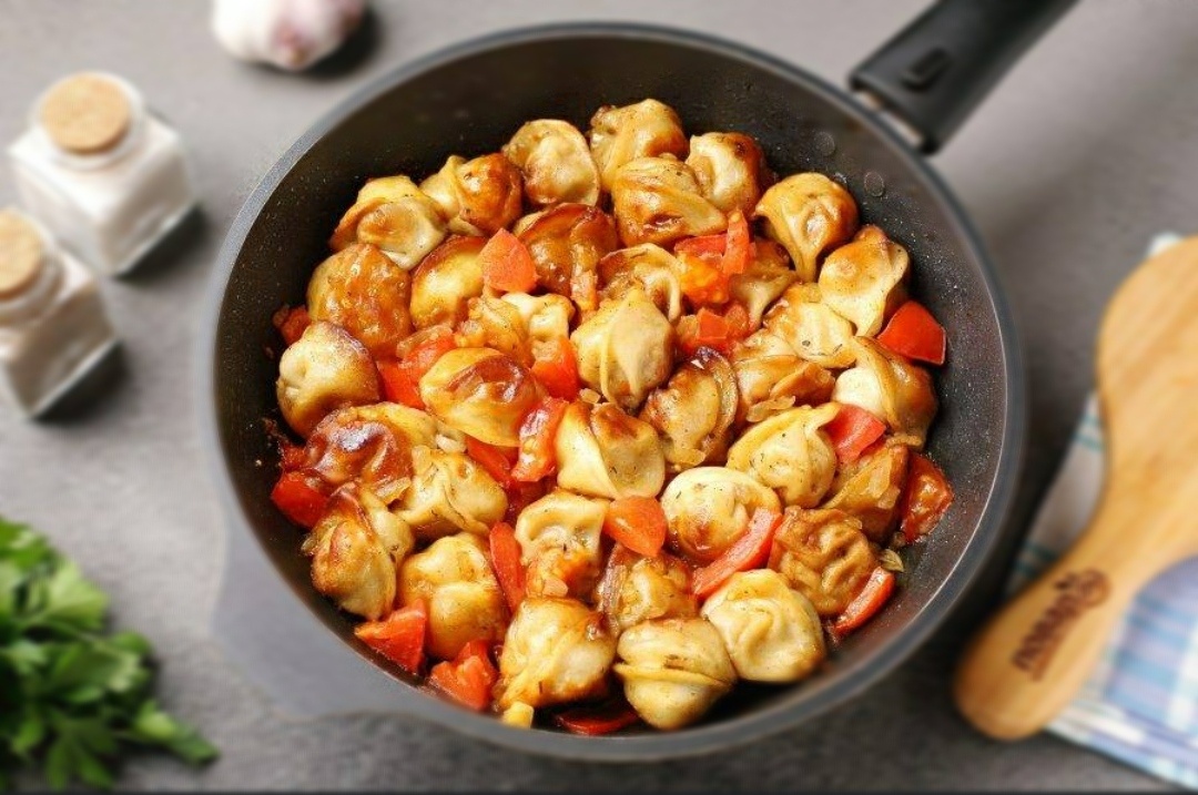 Тушёные пельмени