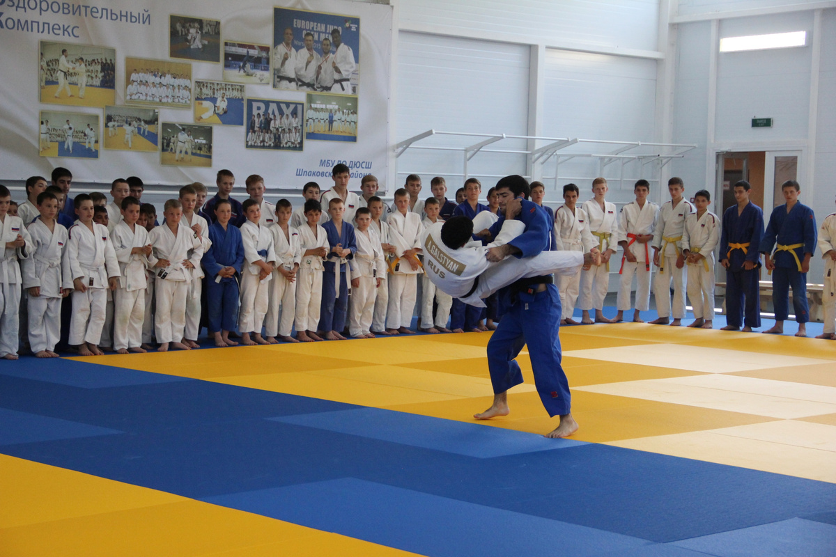 Поединок с Олимпийским чемпионом Арсеном Галстяном на открытии ФОК в 2017 году