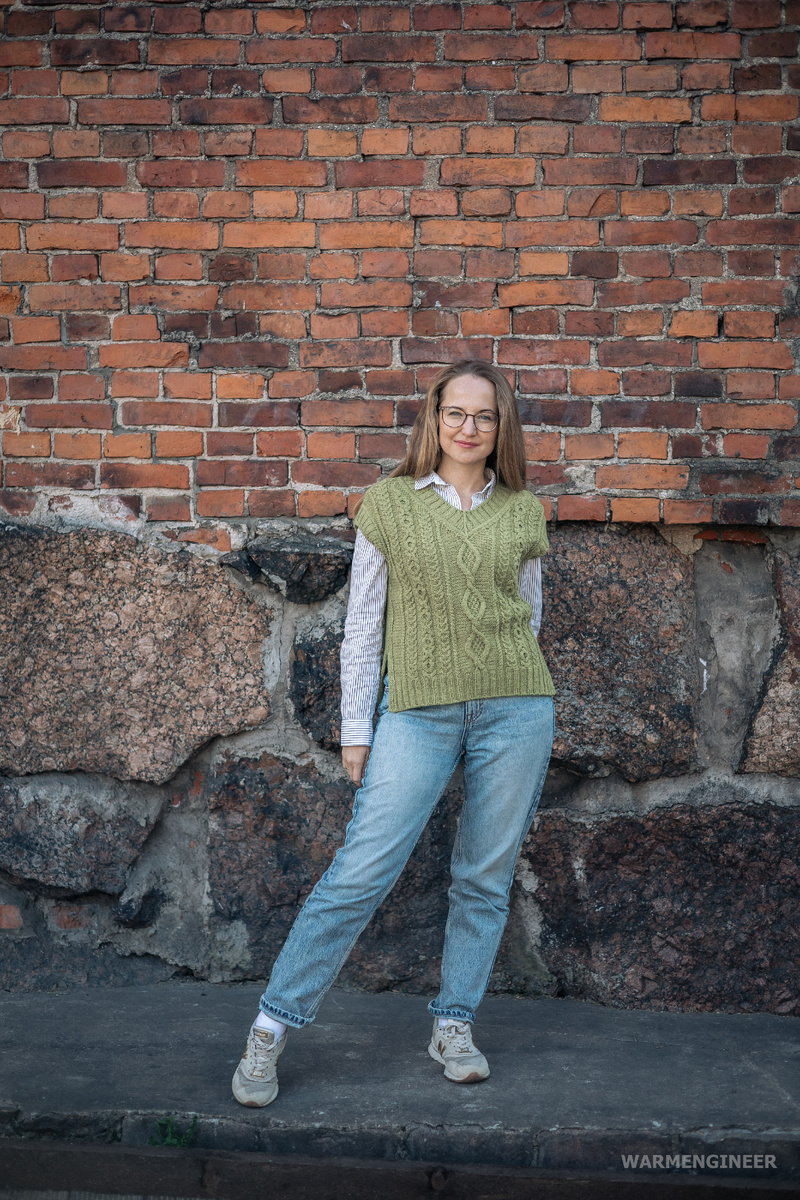 Жилет с ромбами