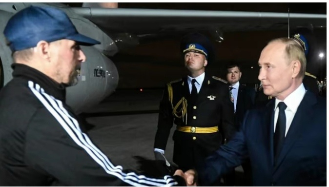 Вадим Красиков вернулся домой