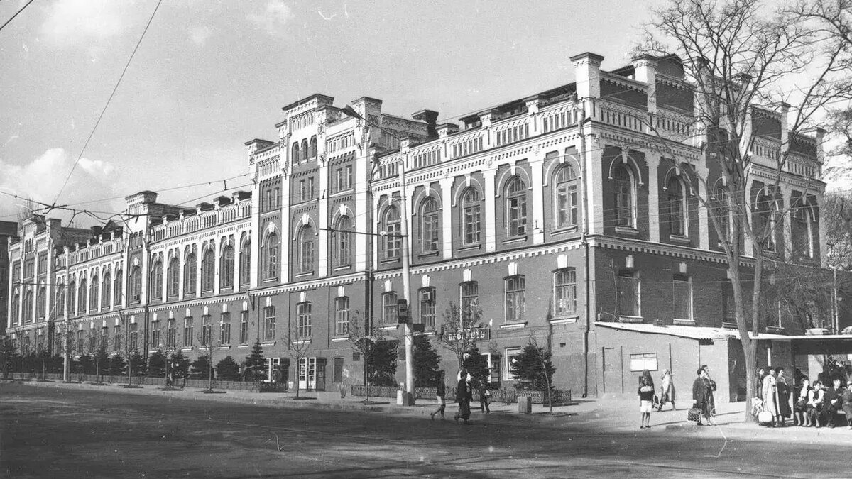     Автор: Проектный институт по реставрации памятников истории и культуры «Спецпроектреставрация» Источник: kozhin-obelisk.livejournal.com
