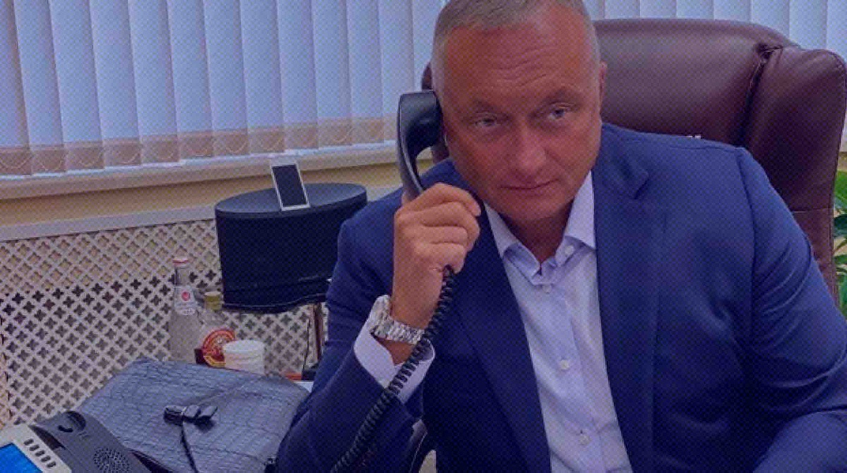    Дмитрий Савельев